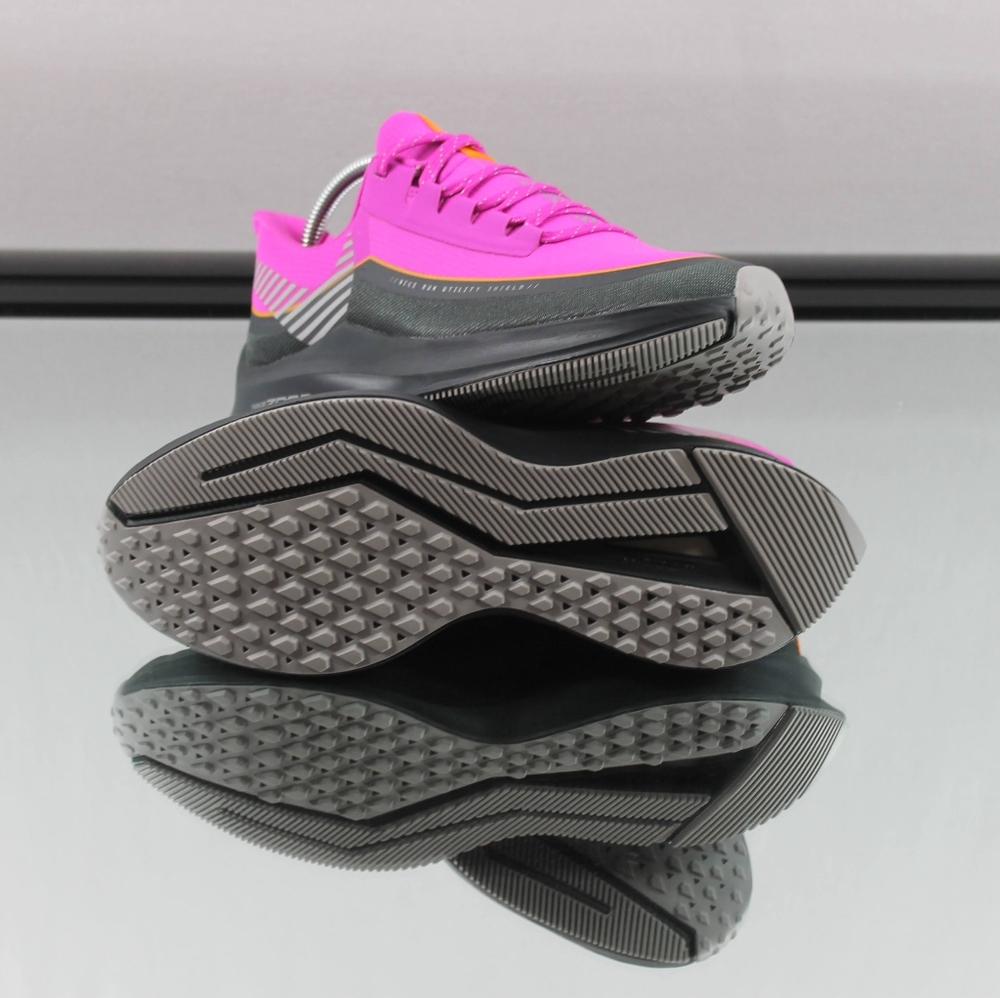 SOLD. Nike Zoom Winflo 6 Shield'
